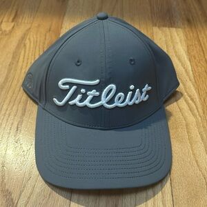 *NWT* Titleist Grey Cap